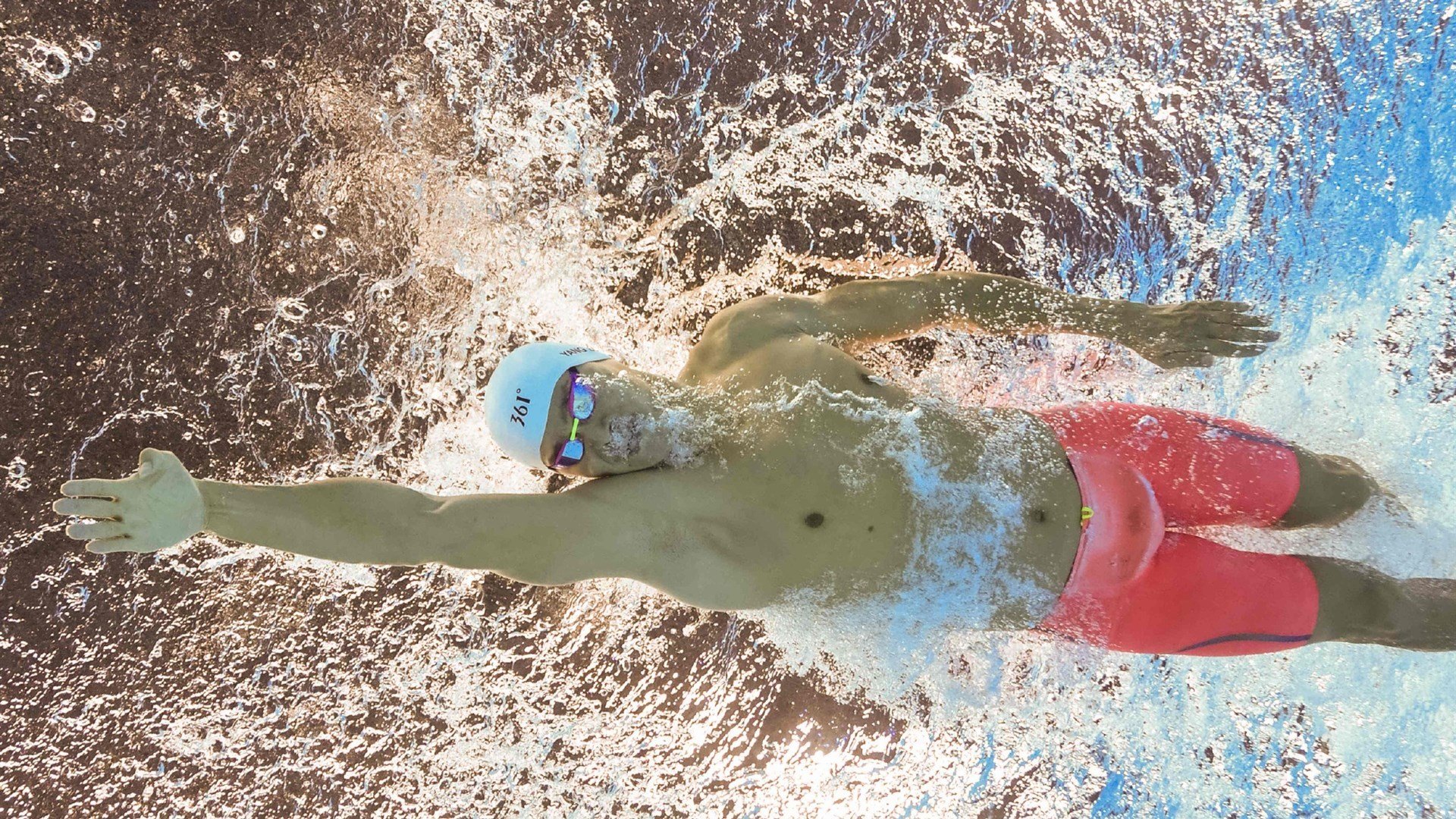 库里连中三记远投勇士再次反超比分，库里远投集锦