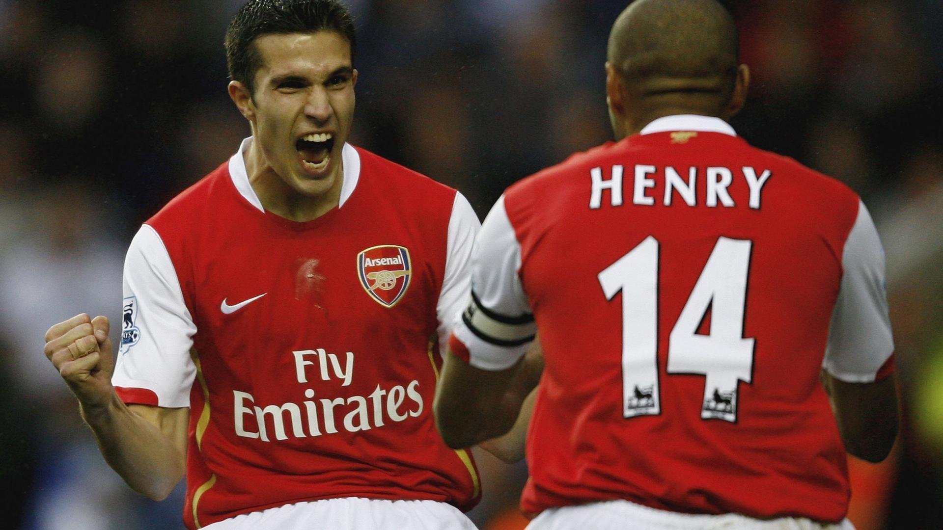 星空体育官网入口-中外足球交流活动频繁，促进互学互鉴，中西方传统足球文化比较